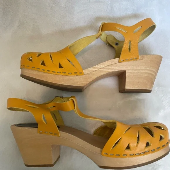 Swedish Hasbeens Yellow Leather Mules - Picture 6 of 8